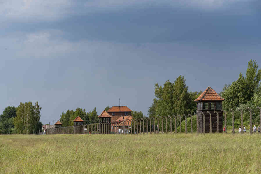 Polonia 097 - Auschwitz ll-Birkenau.jpg